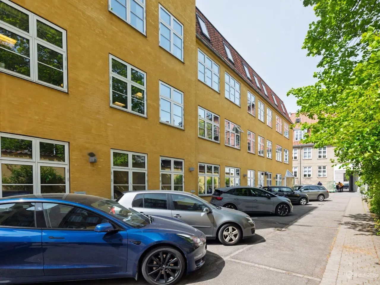 Billede 1 - Østerbroejendomme med ideel beliggenhed