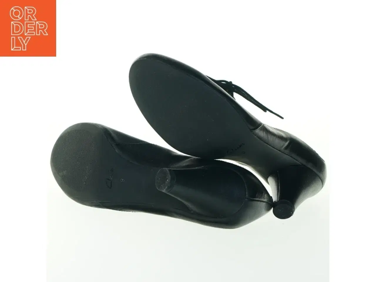Billede 4 - Sorte damesko med snørrebånd fra Clarks (str. 9 )