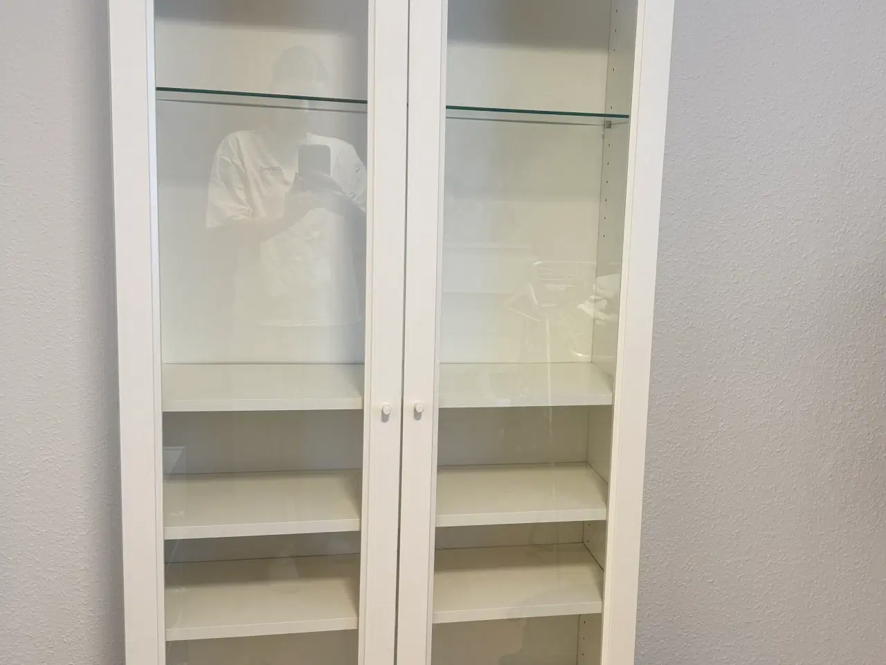 Billede 1 - Vitrineskab
