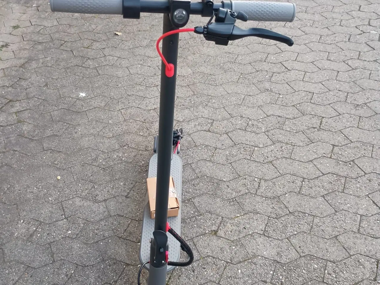 Billede 2 - El-løbehjul, Ny, 3 hastigheder, 30 km,let og prakt