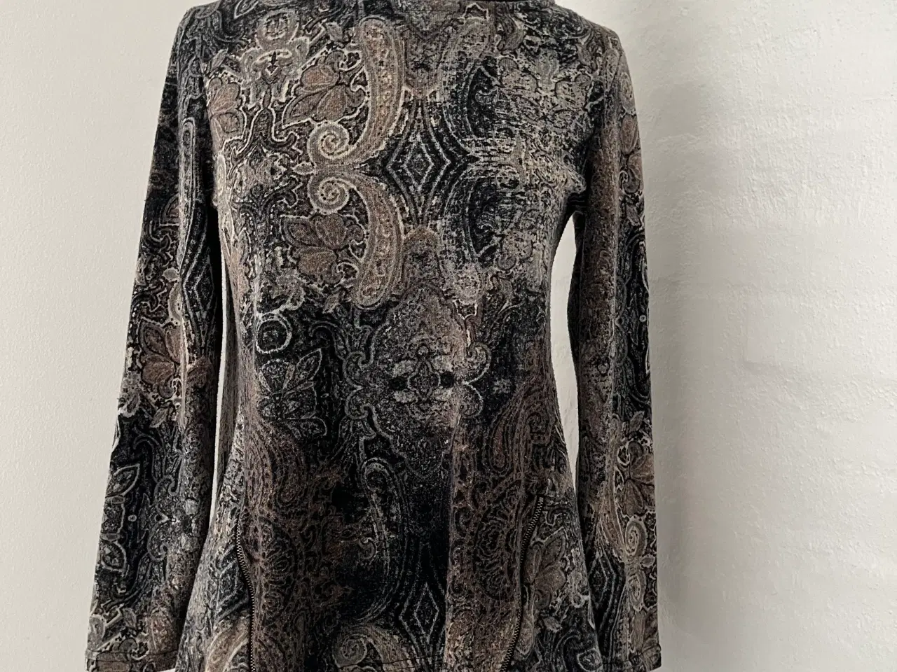 Billede 1 - Bluse str.38
