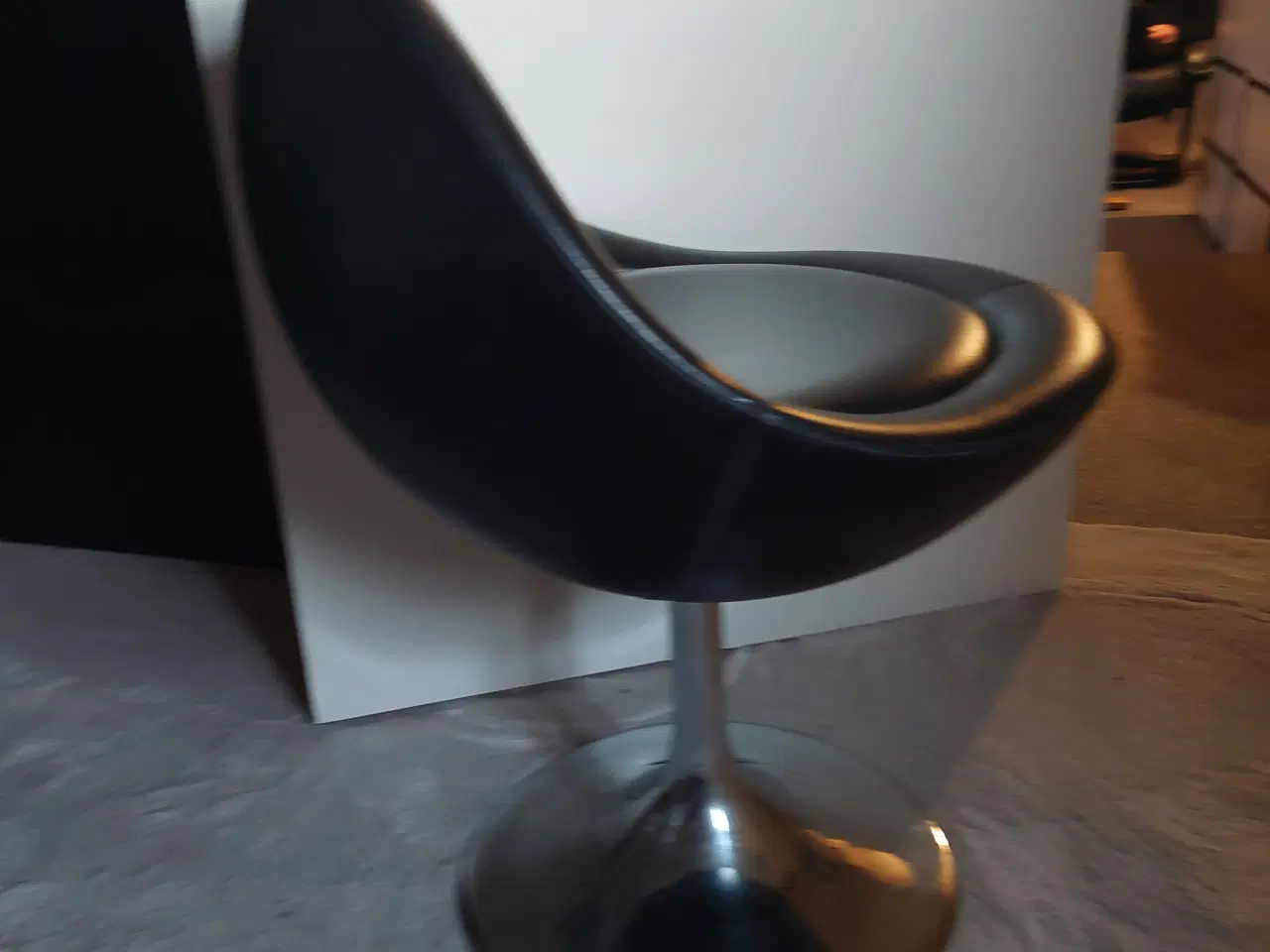 Billede 6 - salon/drejerstol i sort farve