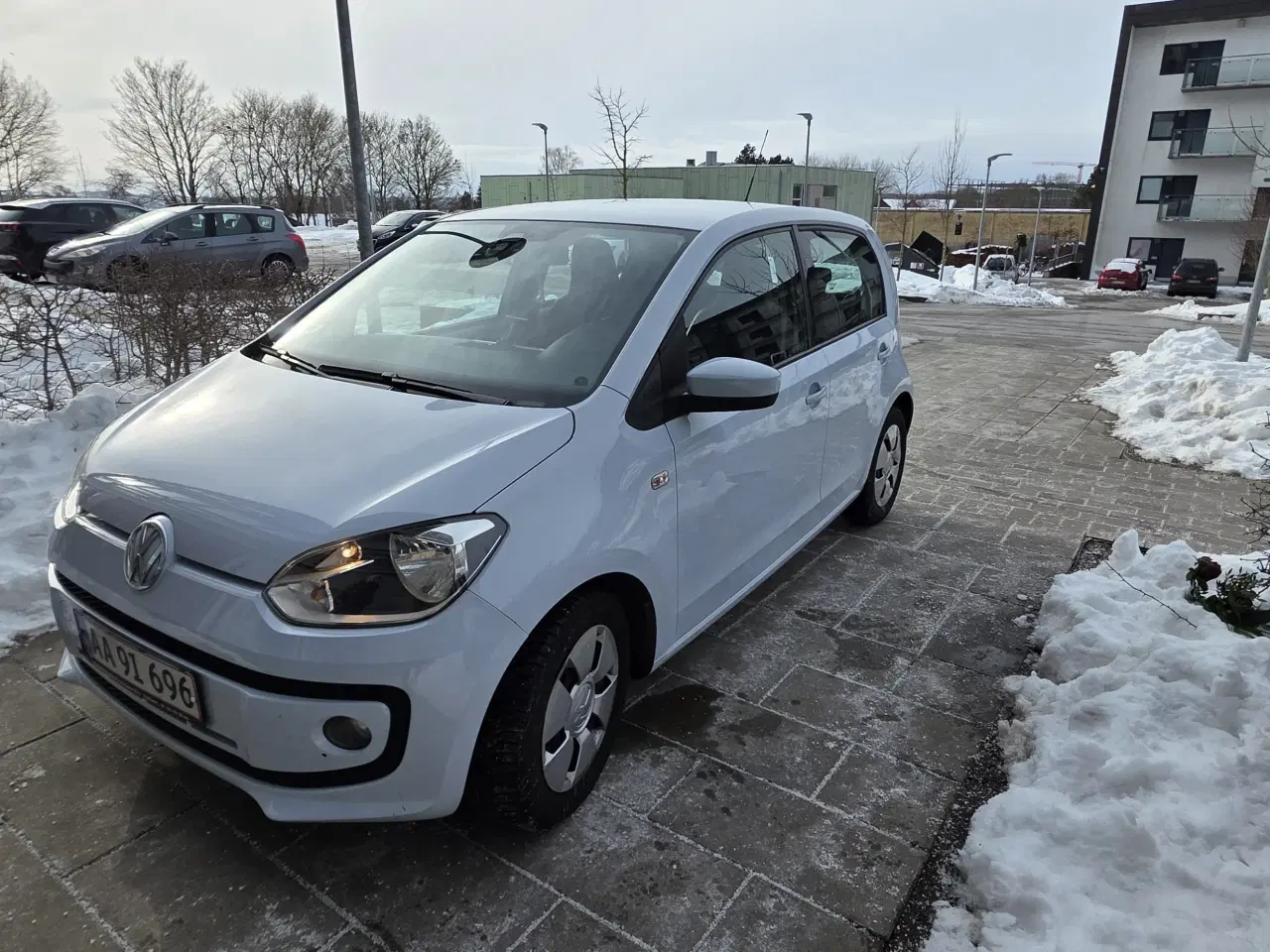 Billede 2 - VW Up! High Up 2013 – Velholdt & Nysynet (Februar 