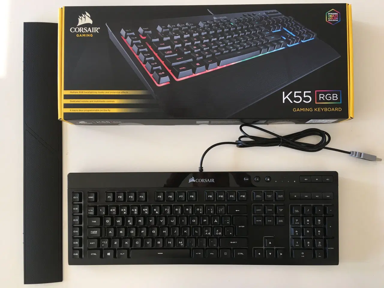 Billede 1 - Corsair K55 (Gaming Tastatur)