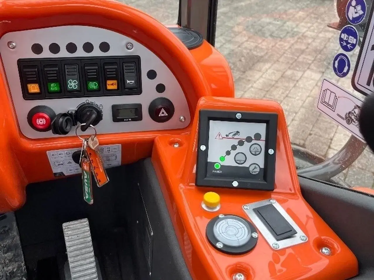 Billede 6 - Ausa T 144 H