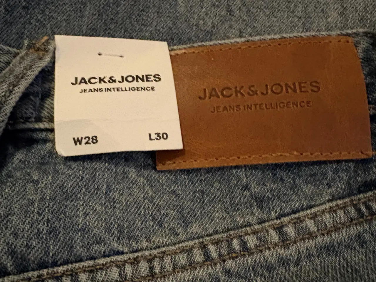 Billede 5 - Jack og Jones blå meleret jeans helt nye