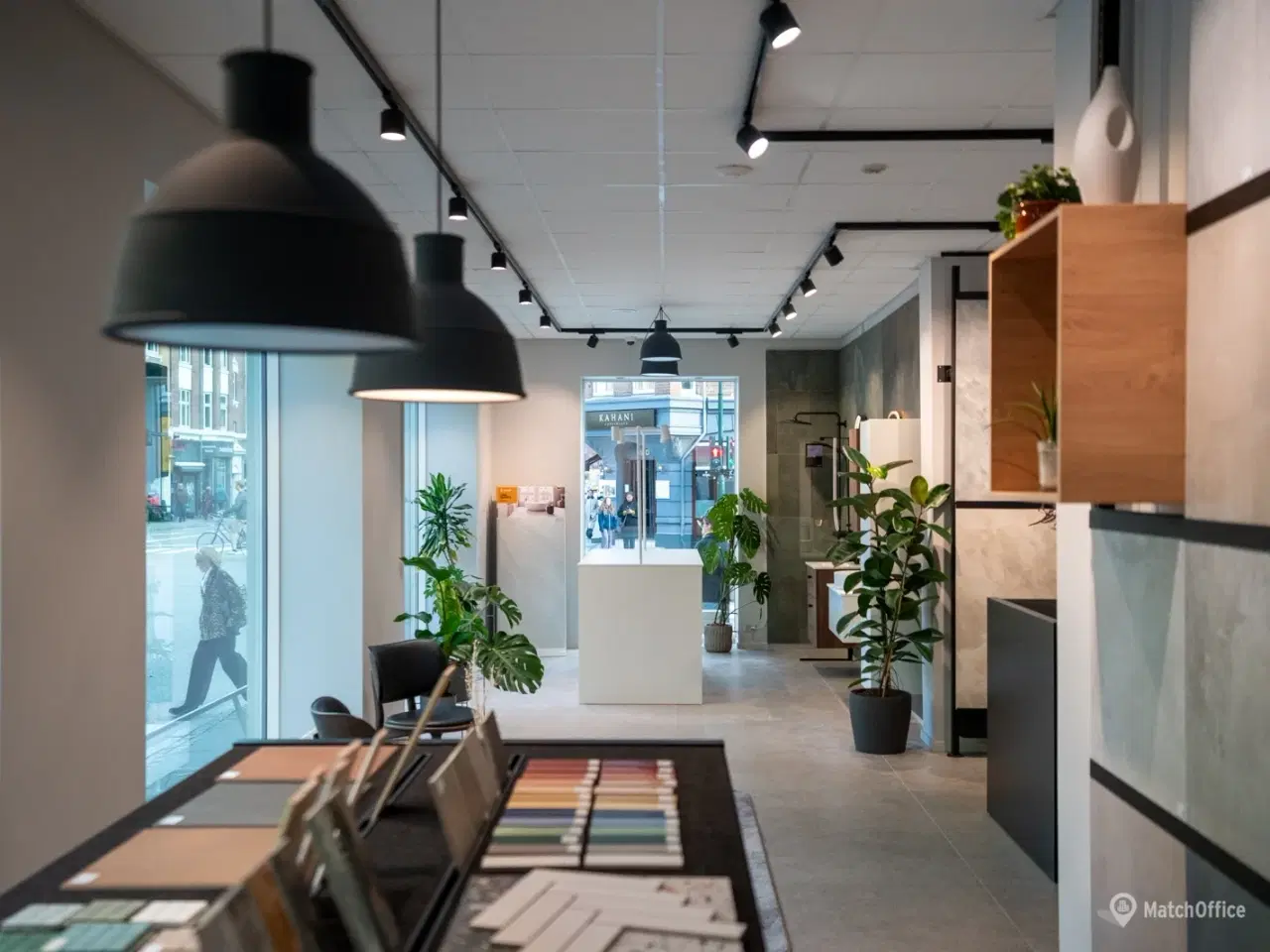 Billede 4 - SÆLGES: Stilren erhvervsandel med markant hjørneplacering og højt afkast – midt på Frederiksberg