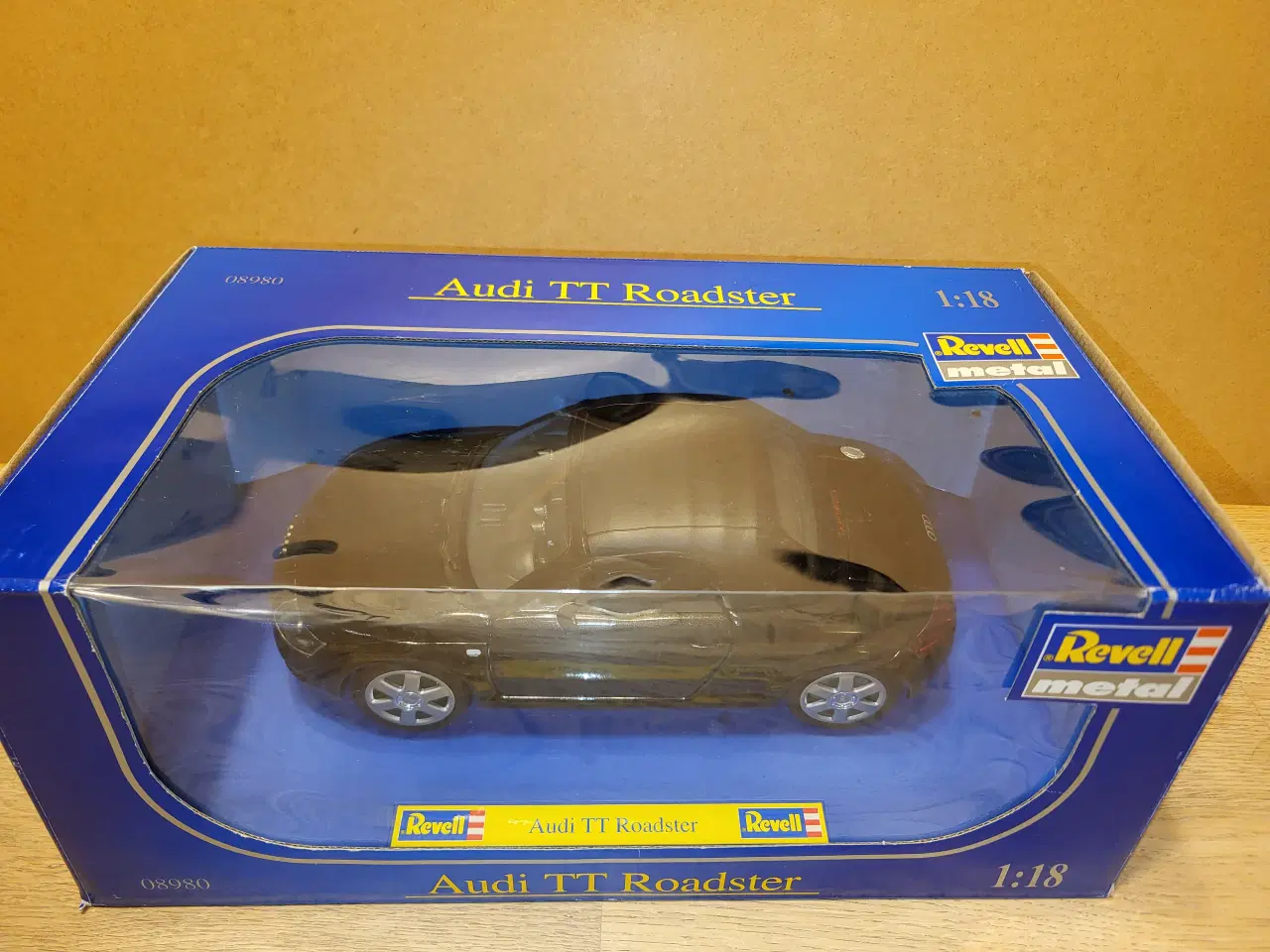 Billede 3 - Modelbiler Audi TT Roadster 1/18 - 200 kr.