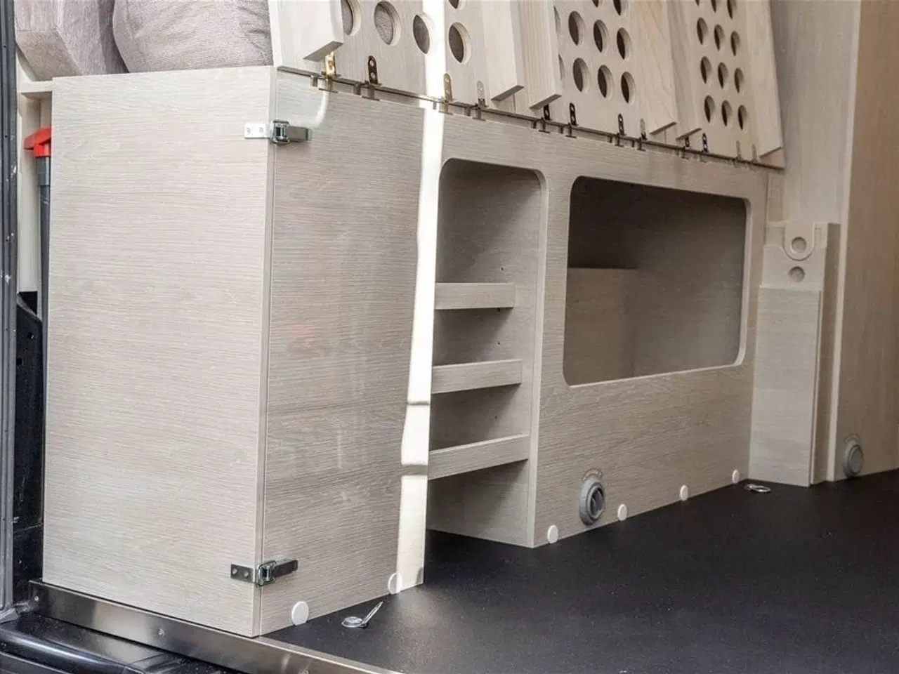 Billede 64 - 2026 - Tourne 6.4 Cruise aut. gear - Black