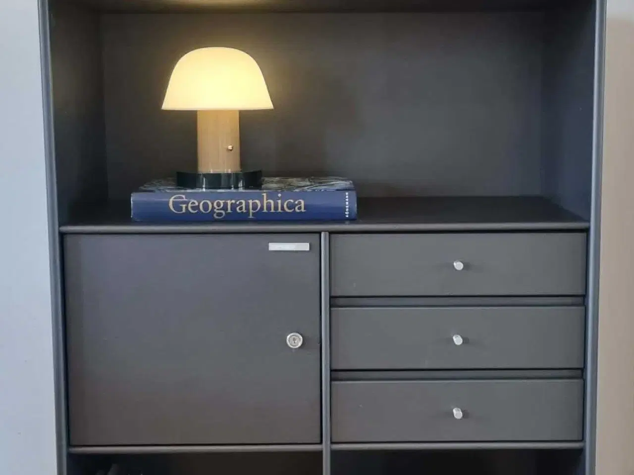 Billede 1 - Montana reol i flot stand