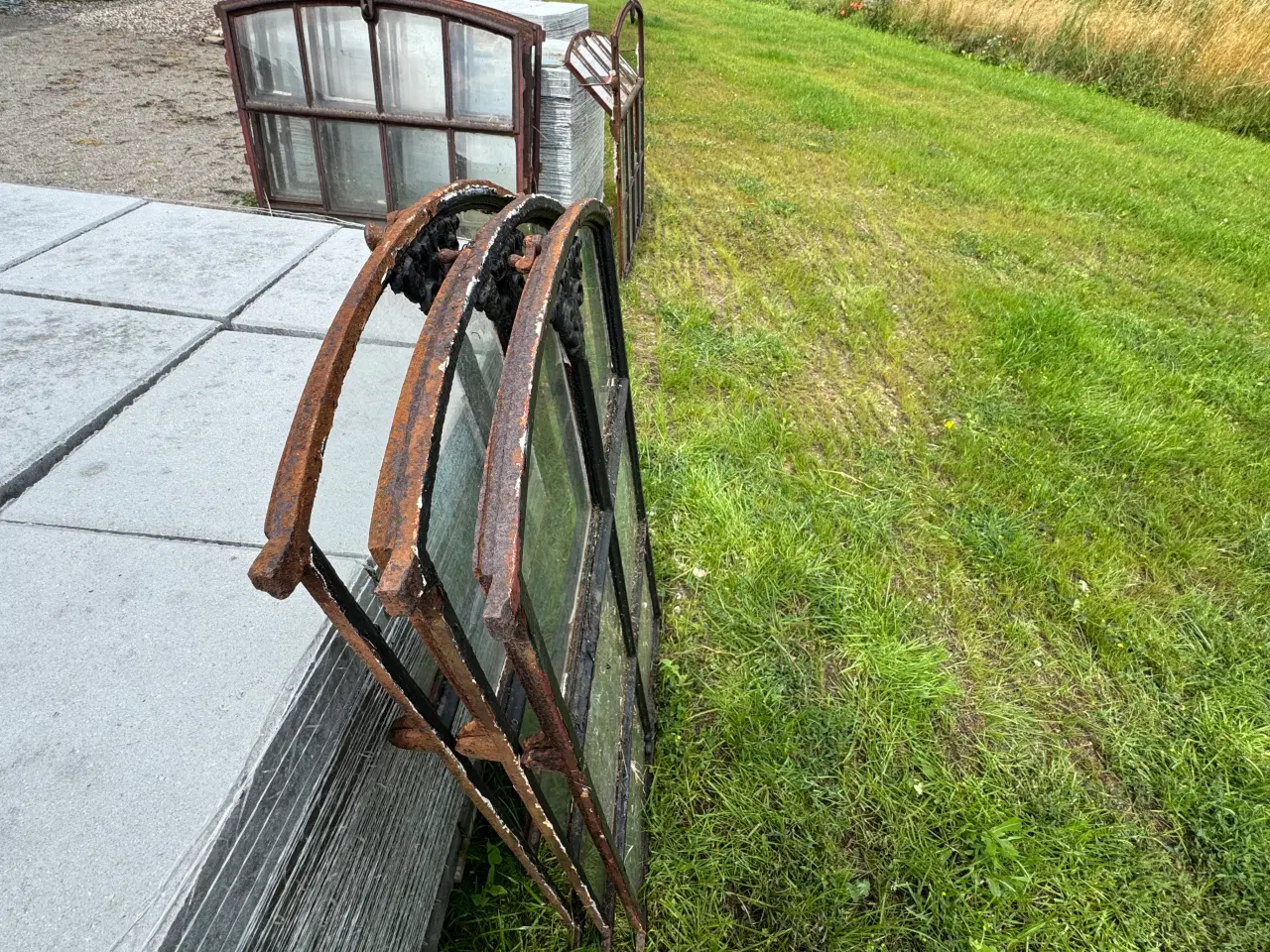 Billede 1 - Staldvinduer
