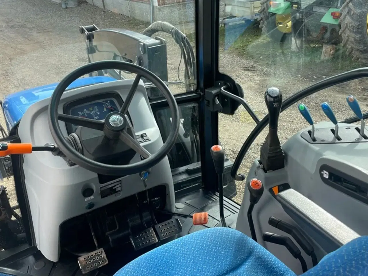 Billede 6 - New Holland TD5.65 Frontlæssertraktor