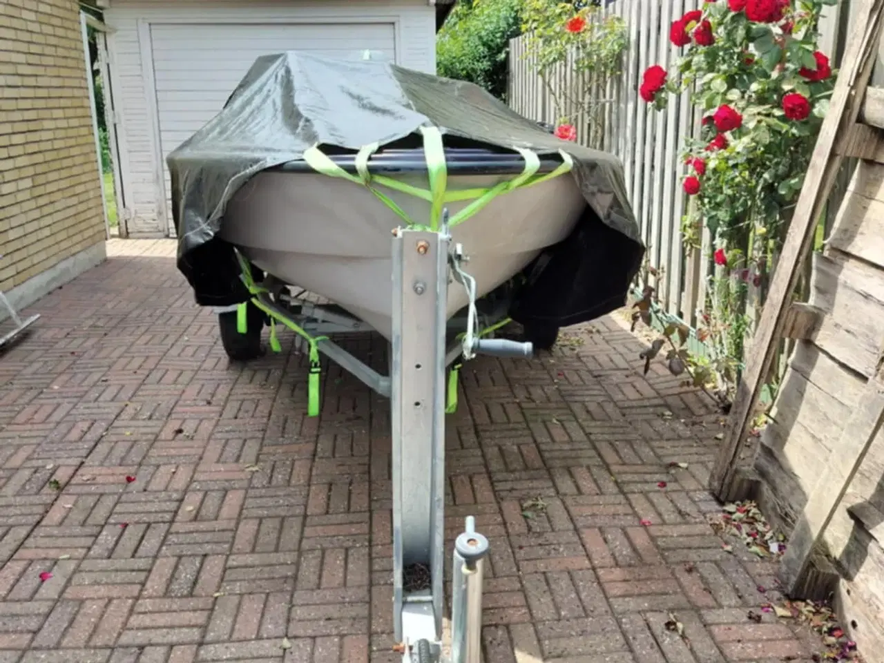 Billede 4 - Speedbåd med 40 hk Yamaha + 2 ekstra motorer & tra