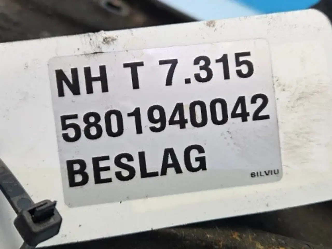 Billede 4 - Iveco F4DGE617D*V007 Beslag 5801940042