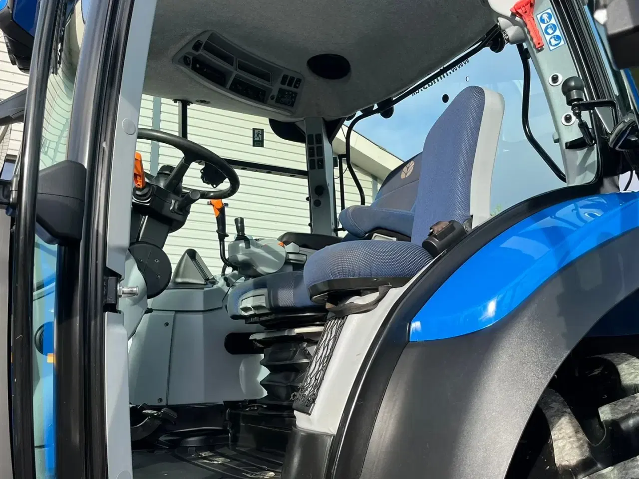 Billede 4 - New Holland T7.165S Med frontlæsser