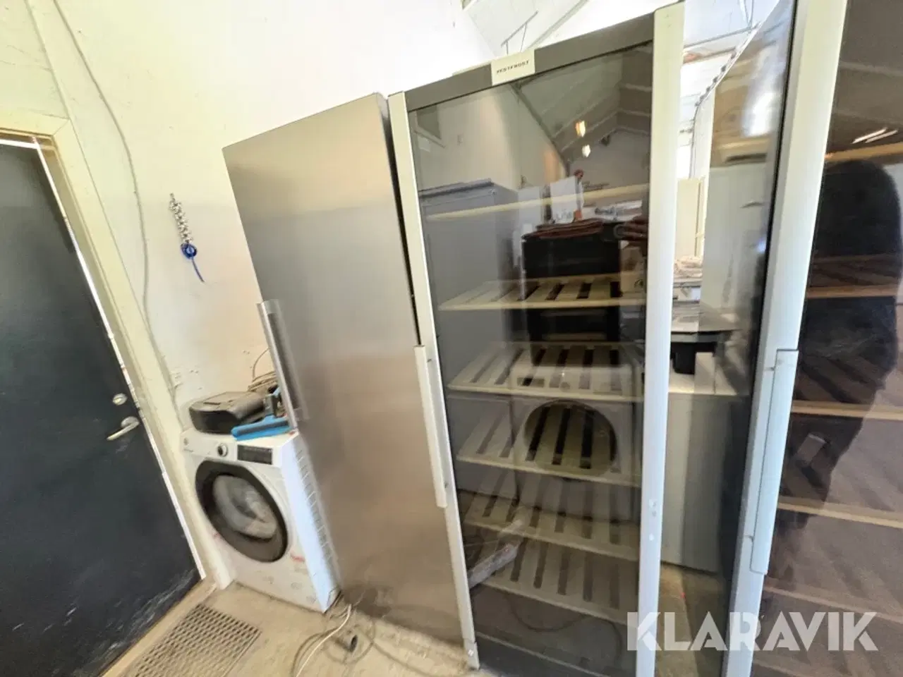 Billede 2 - Vinkøleskab Vestfrost W185/FZ365W-black