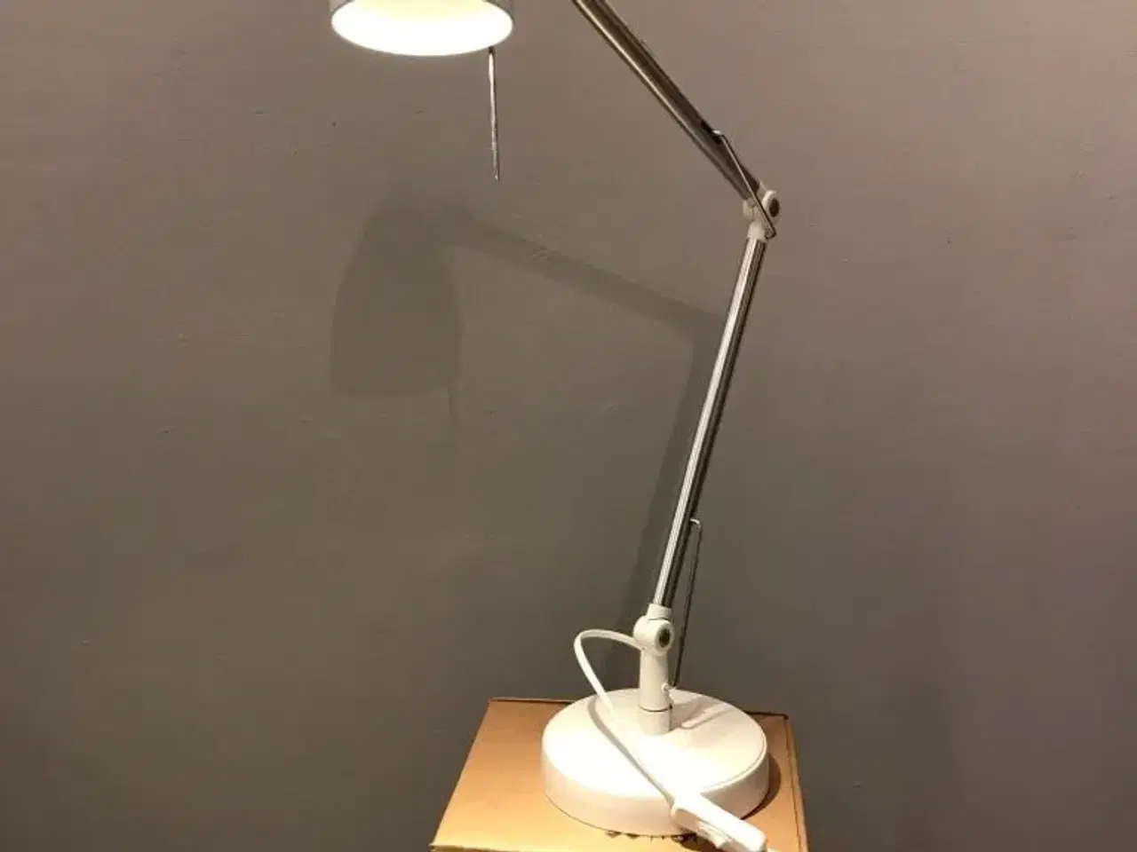 Billede 2 - IKEA bordlampe sælges