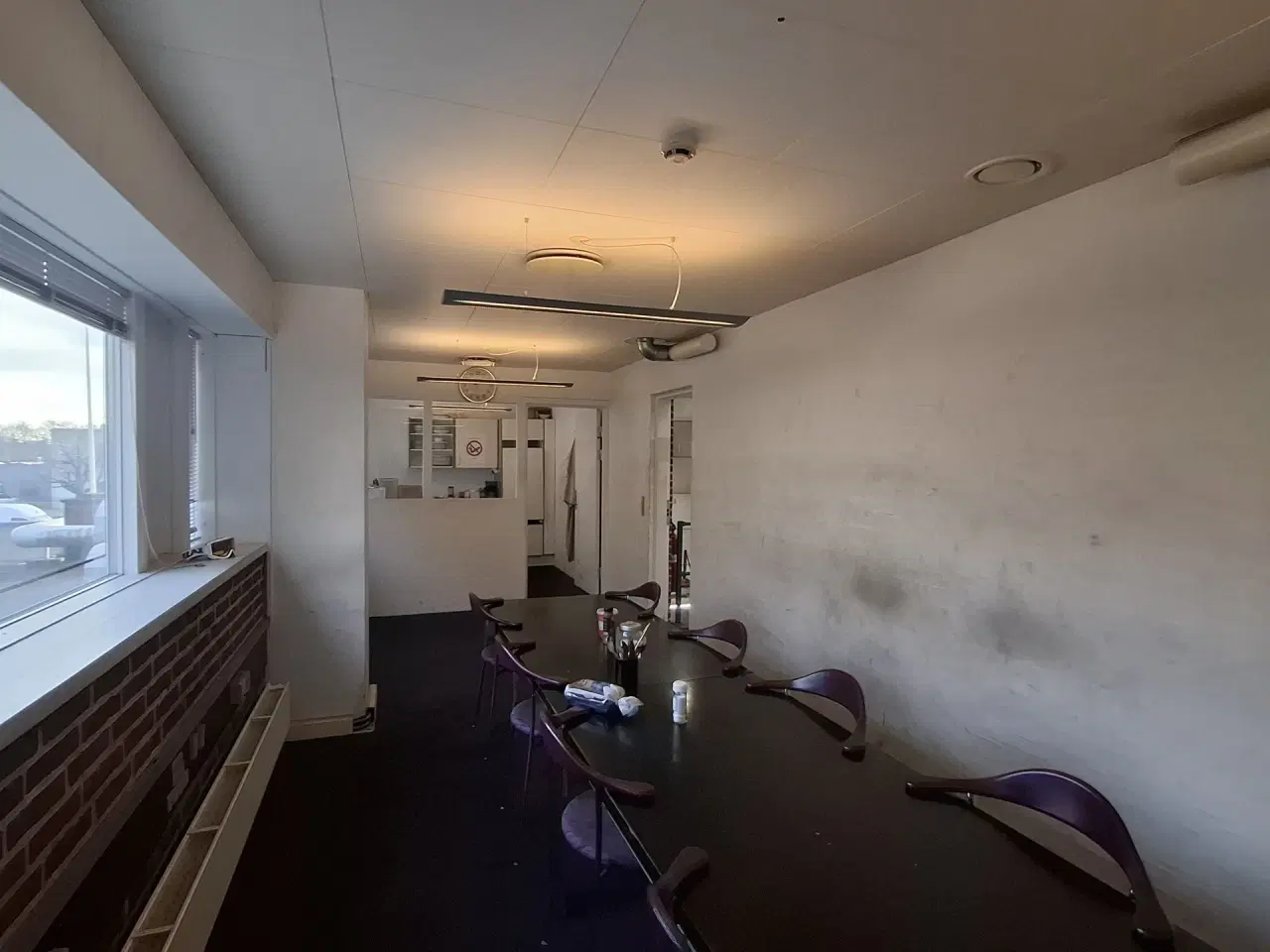 Billede 40 - Velegnet til Autoværksted. værksted eller Lager. Stort udeareal til præsentation af biler