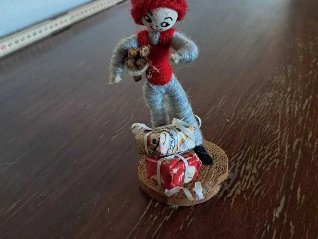Billede 1 - Nisse med gaver