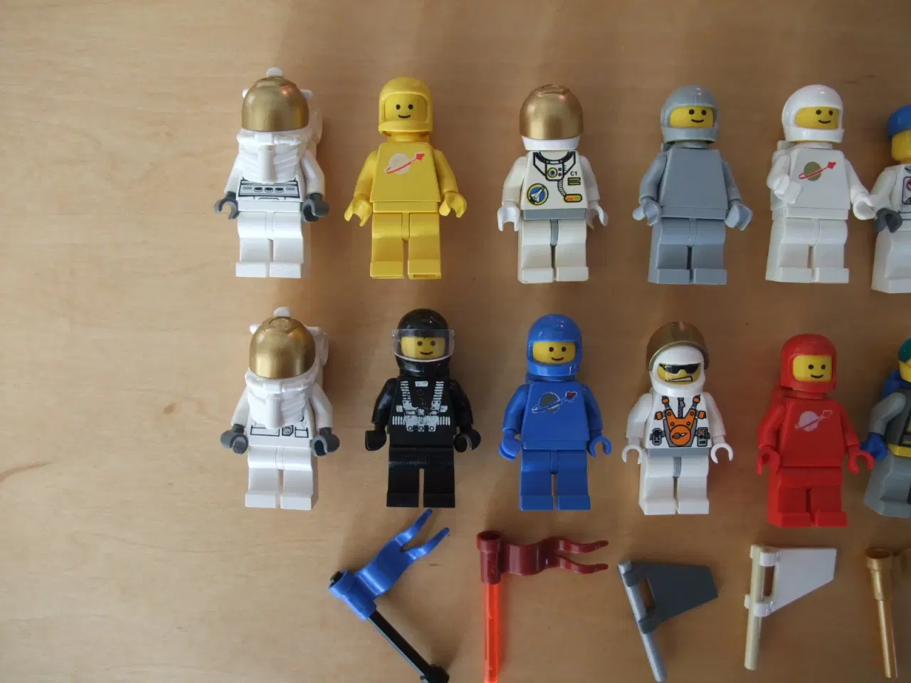 Billede 2 - Lego Space Figurer