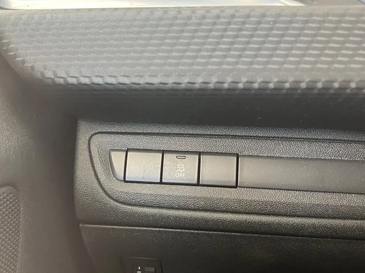 Billede 12 - Peugeot 2008 1,2 VTi 82 Allure Sky