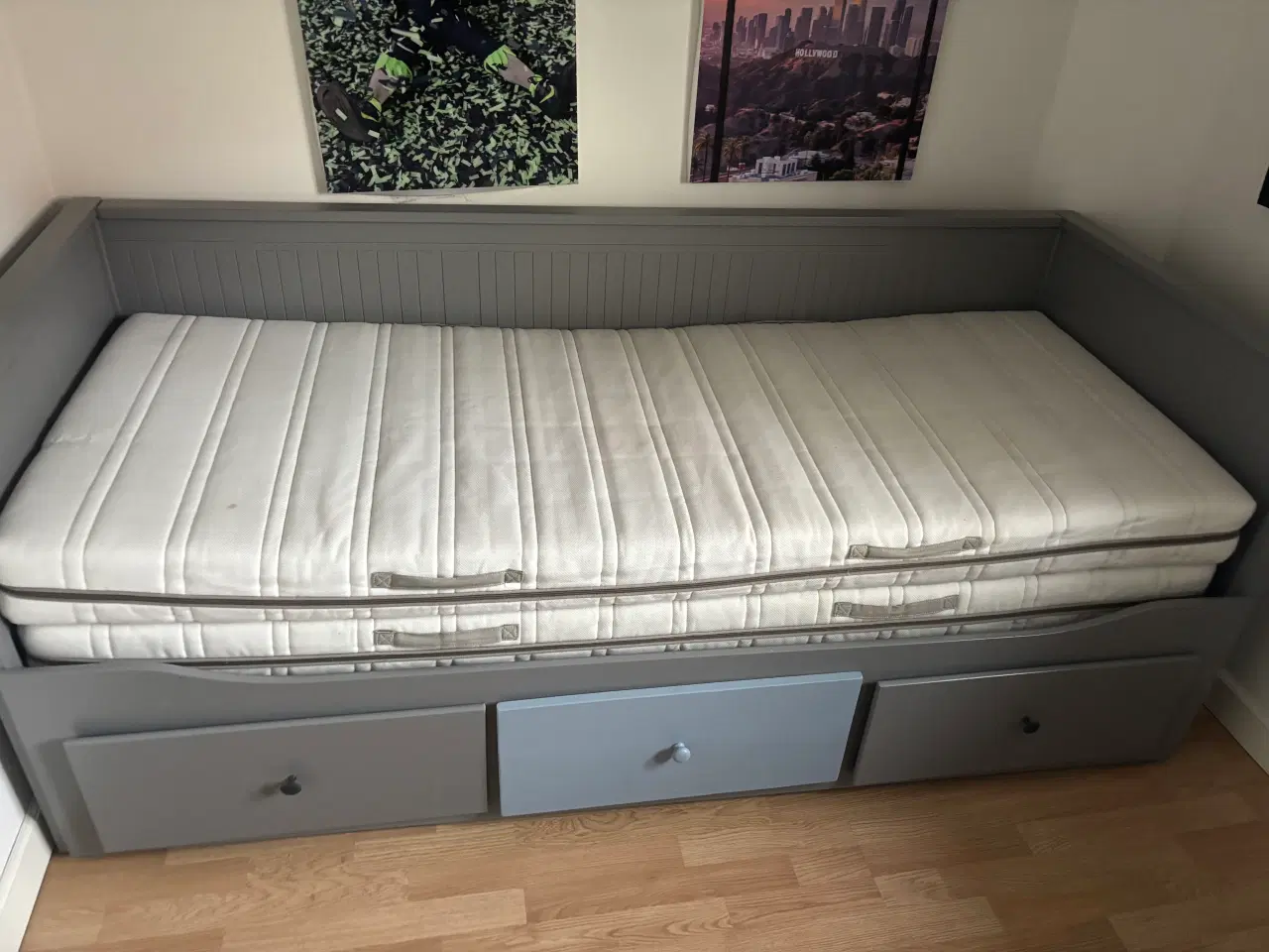 Billede 1 - IKEA HEMNES seng inkl. 2 madrasser