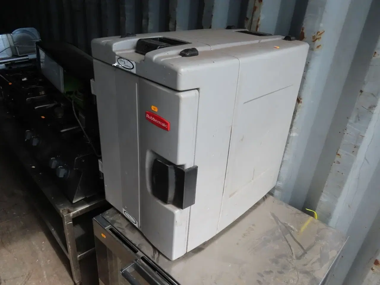 Billede 1 - Varmekasse RUBBERMAID