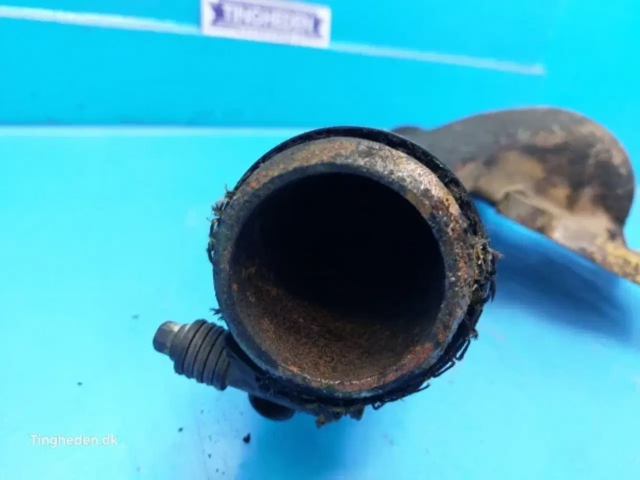 Billede 10 - John Deere 6090HZ003 Vandpumpe Rør RE523340