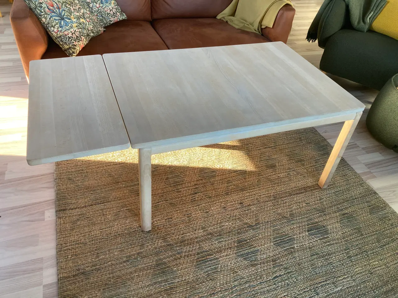 Billede 2 - Sofabord i massiv bøg