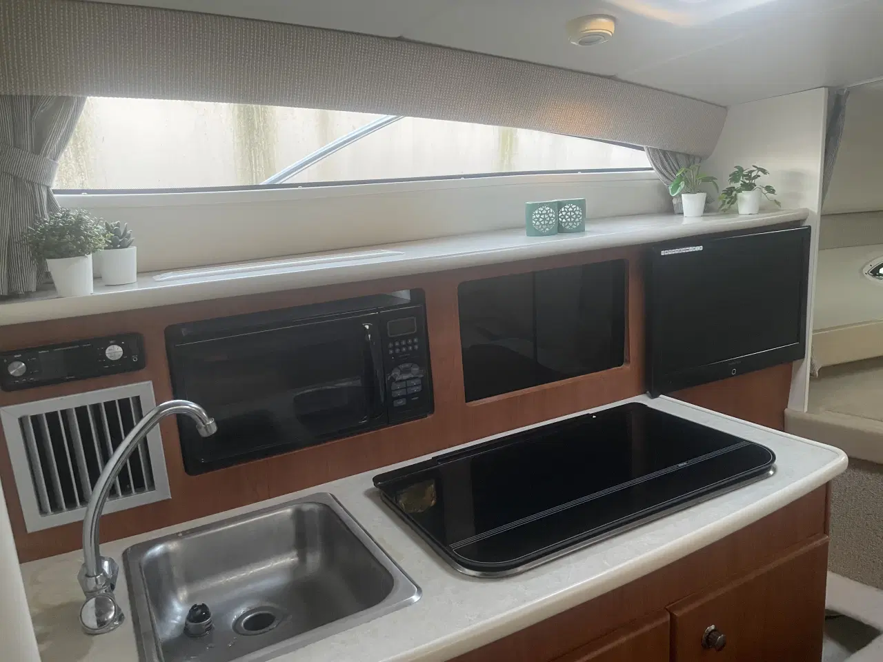 Billede 8 - Bayliner 285 – projektbåd / handyman-tilbud