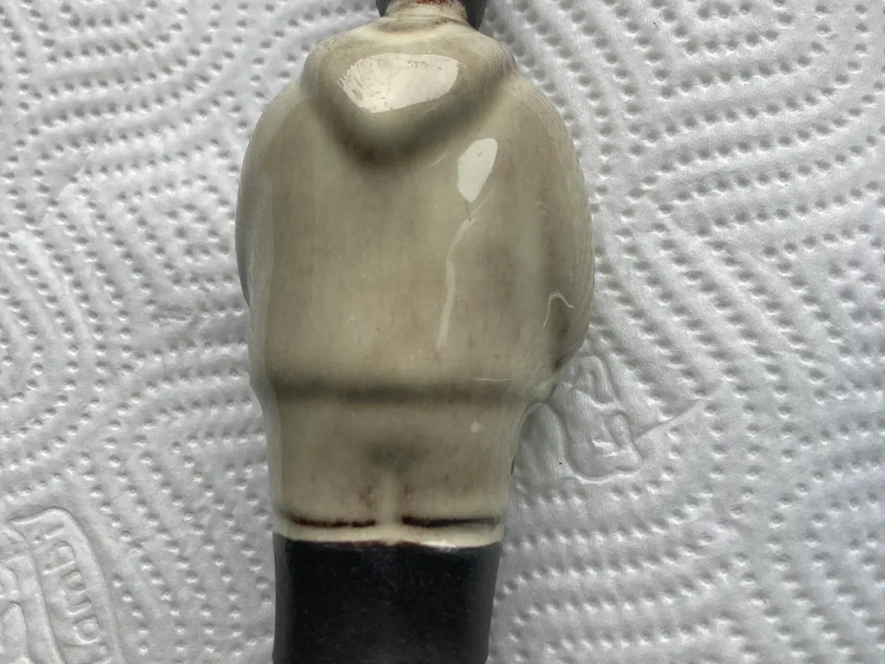 Billede 3 - Hyllested Inuit figur sælges