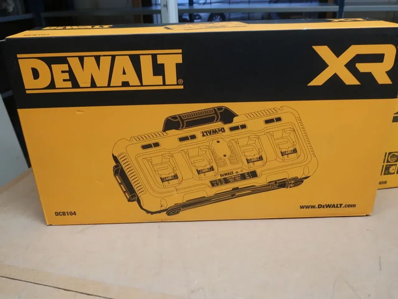 Billede 1 - Ladestation DEWALT DCB104