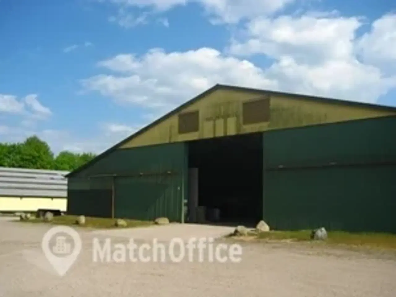 Billede 2 - Stor og meget rummelig lagerhal med god beliggenhed