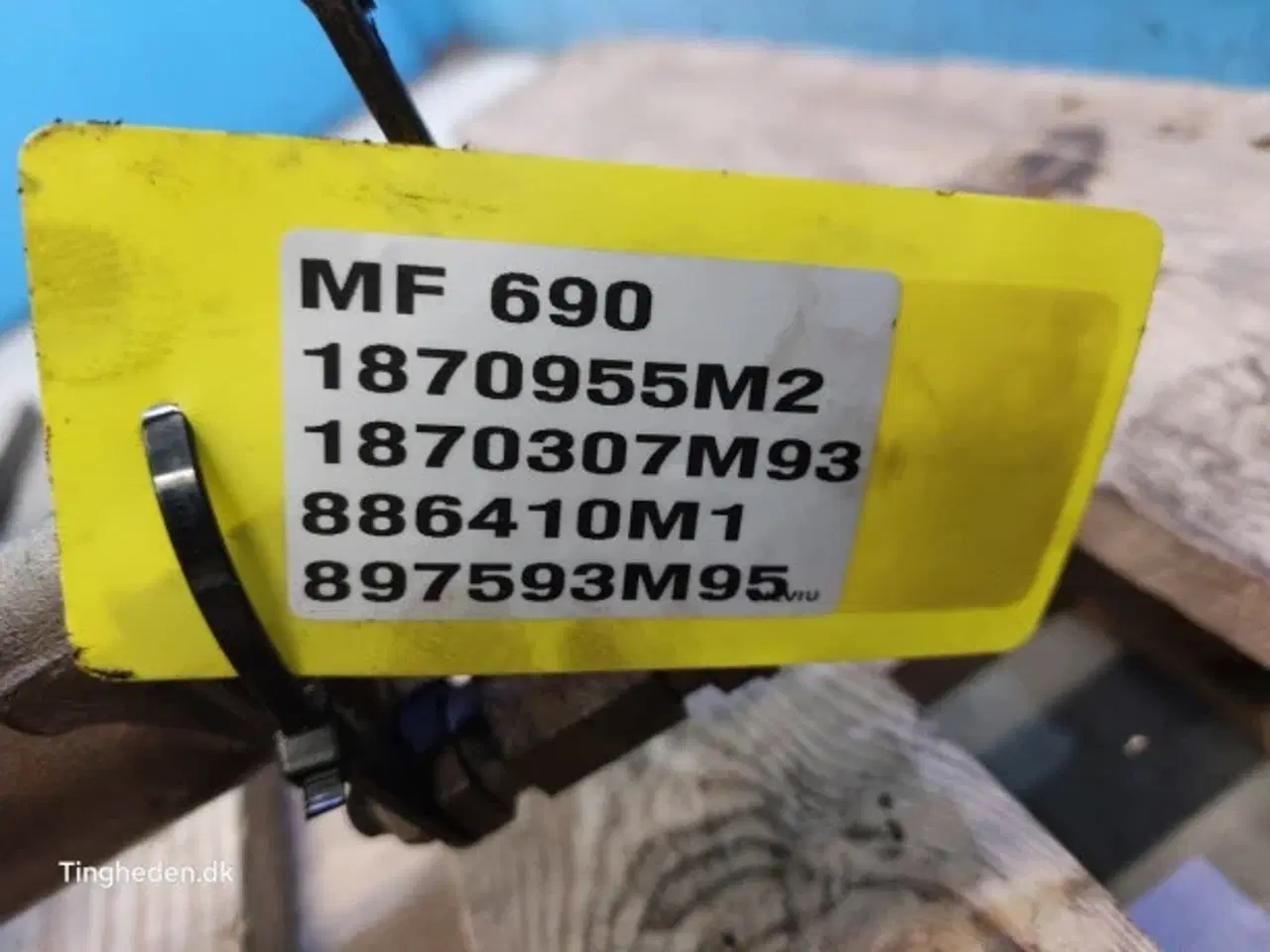 Billede 2 - Massey Ferguson 690 Liftdæksel 1870955M2