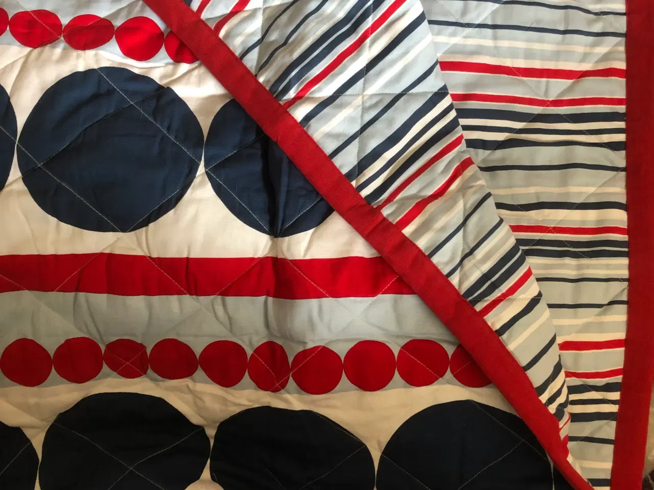 Billede 1 - Quiltet bomuldstæppe