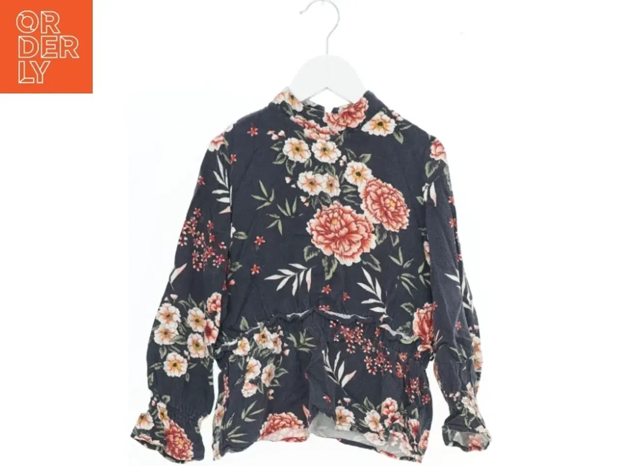 Billede 1 - Bluse med blomsterprint fra Name It (str. 128)