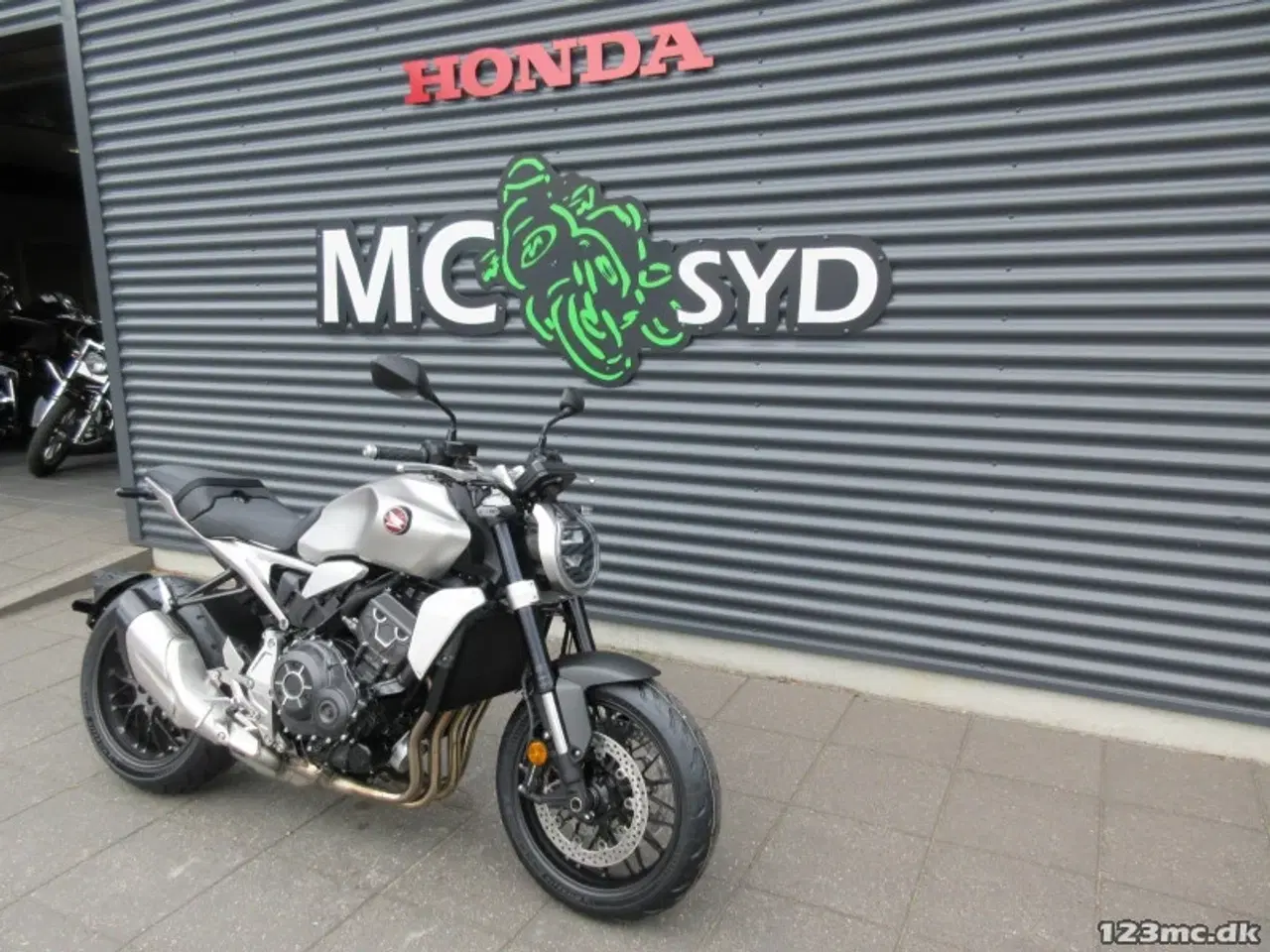 Billede 2 - Honda CB 1000 R MC-SYD BYTTER GERNE  5 ÅRS FABRIKS GARANTI
