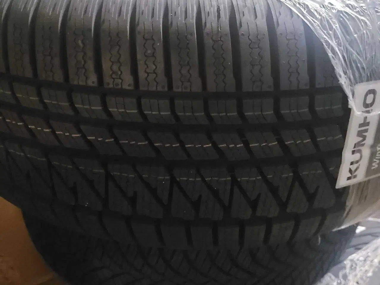 Billede 2 - 255 / 50 R 20 xl