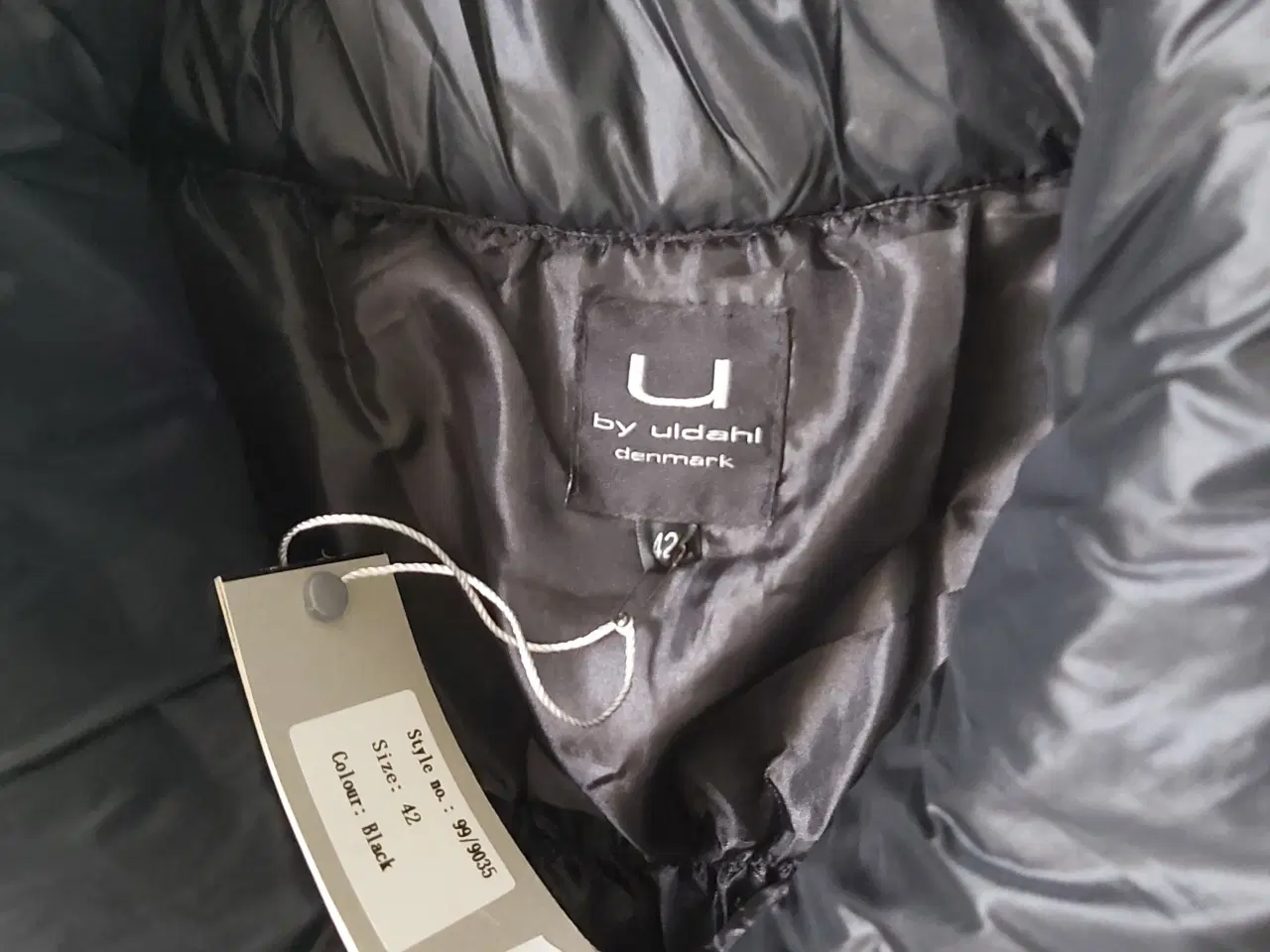 Billede 6 - Super fed vest ultra let og lækker