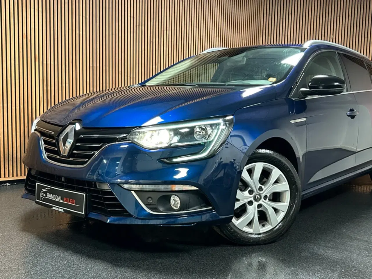Billede 2 - Renault Megane IV 1,3 TCe 140 Limited Sport Tourer EDC