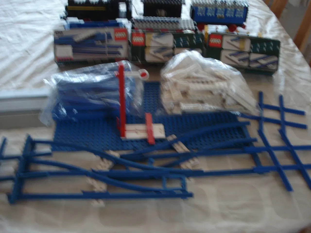 Billede 2 - Lego tog til batteri +4 kg blandet lego klodser