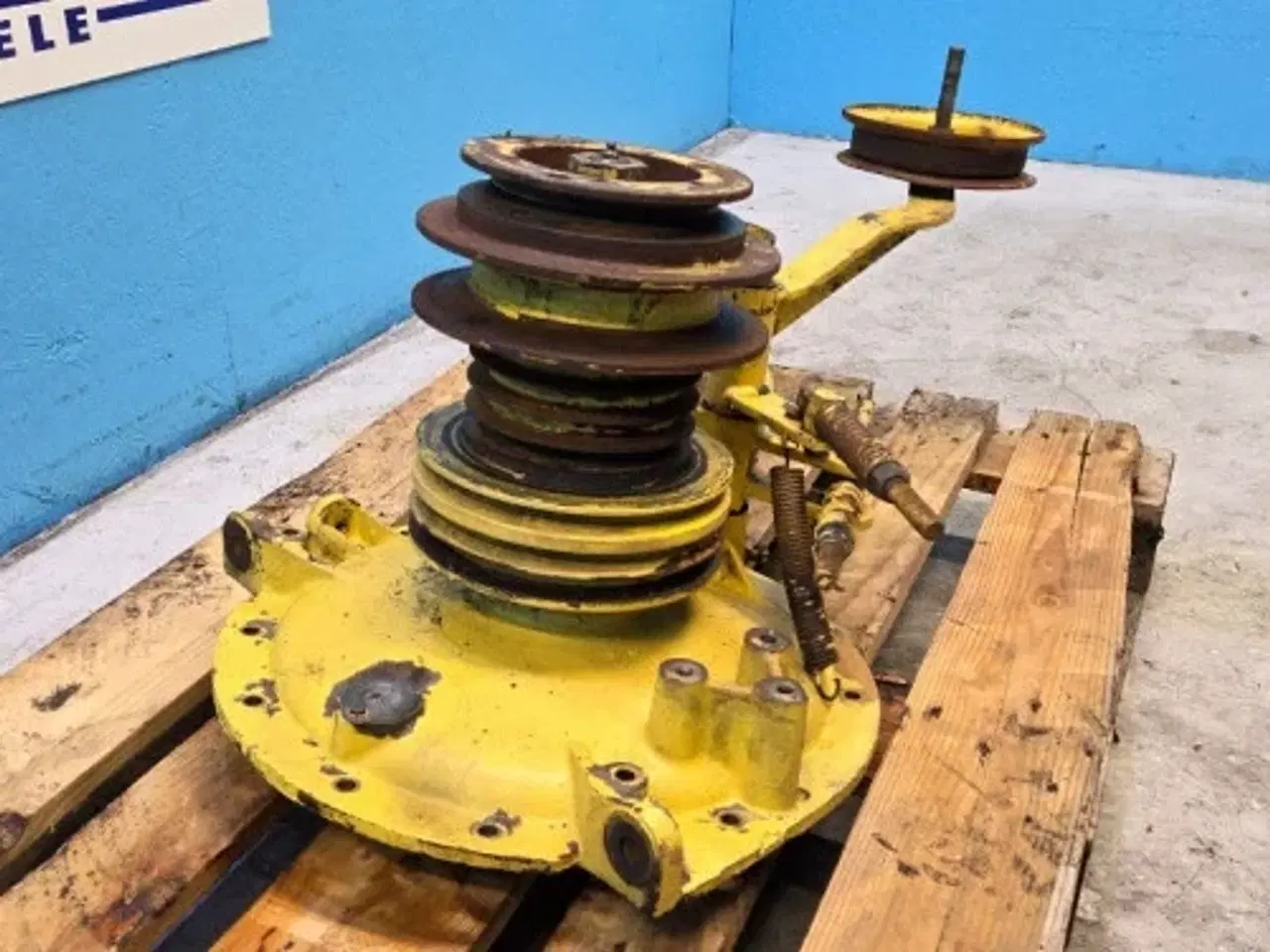 Billede 10 - New Holland 1540 Remskive 80362040