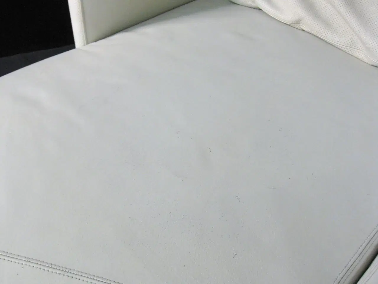Billede 4 - Hvid læder sofa