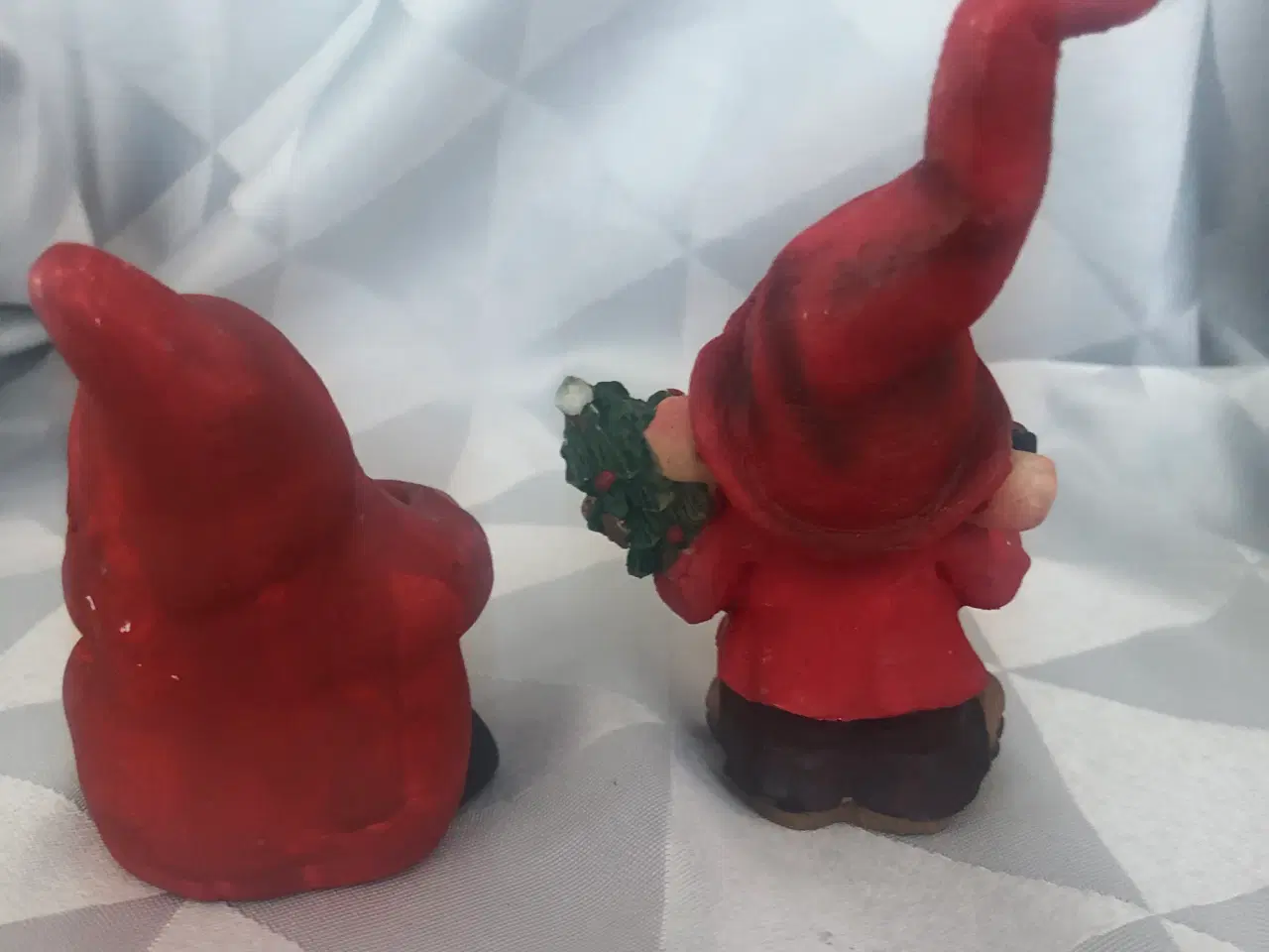 Billede 5 - 2 keramik julefigurer juletrold & julemand 
