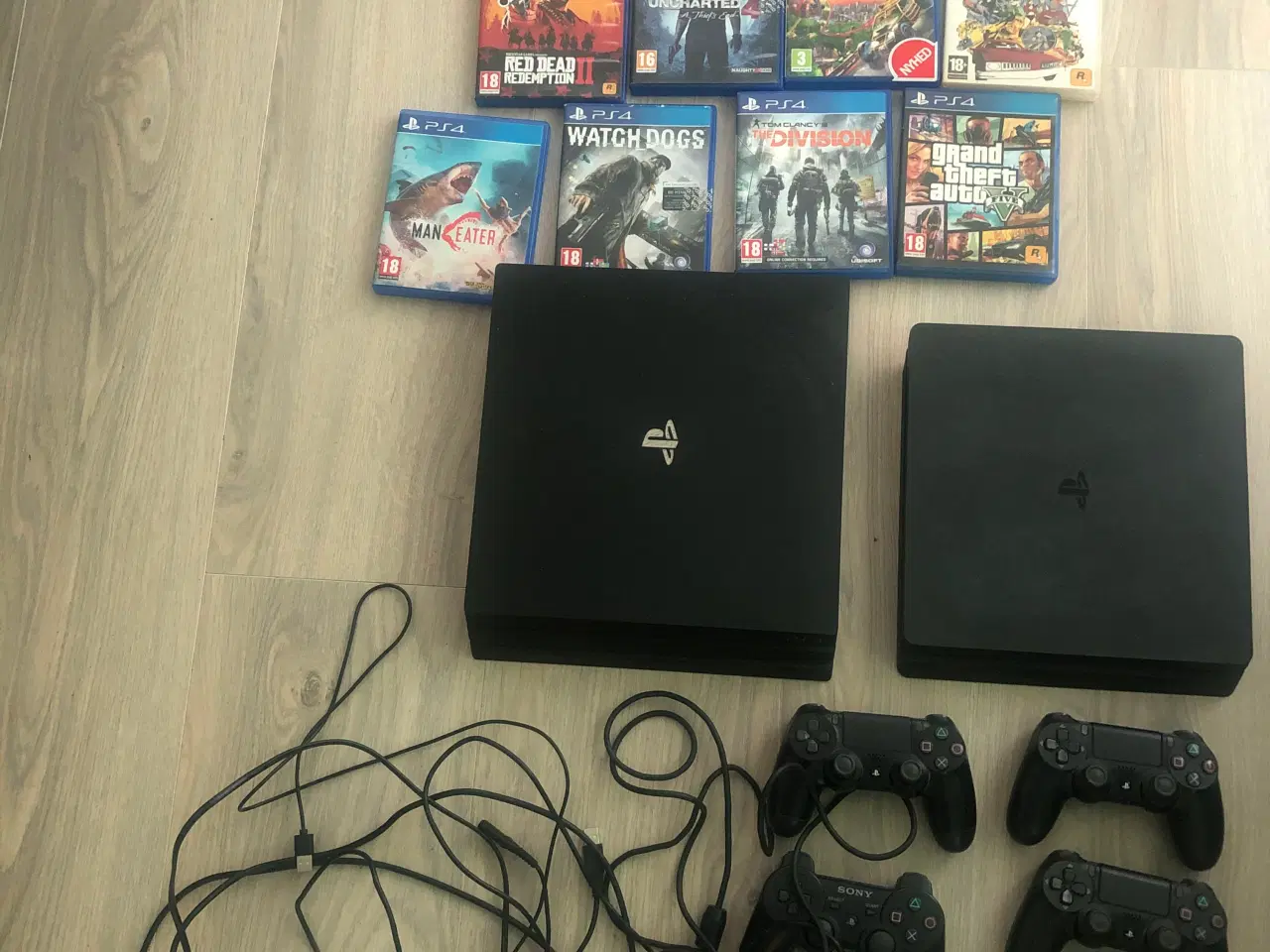 Billede 1 - 2 playstation 4, 12 spil og 6 controller