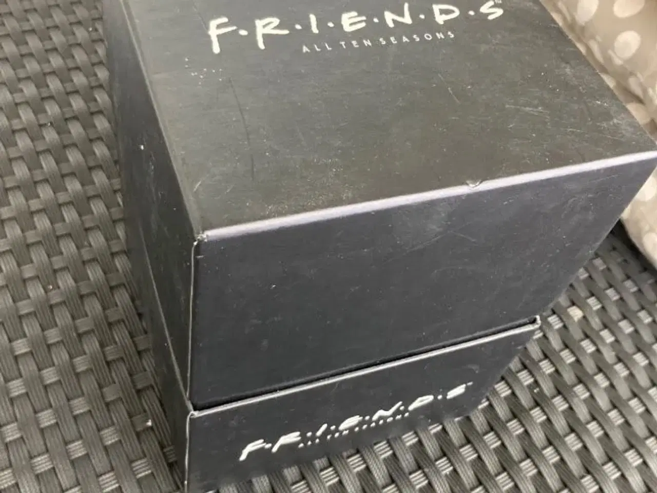 Billede 1 - Friends boks