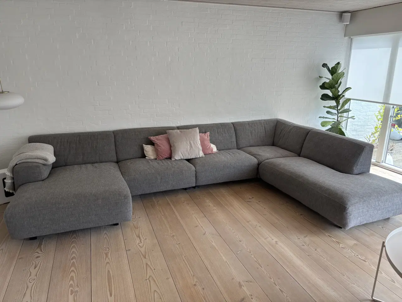 Billede 1 - Stor sofa med chaiselong 