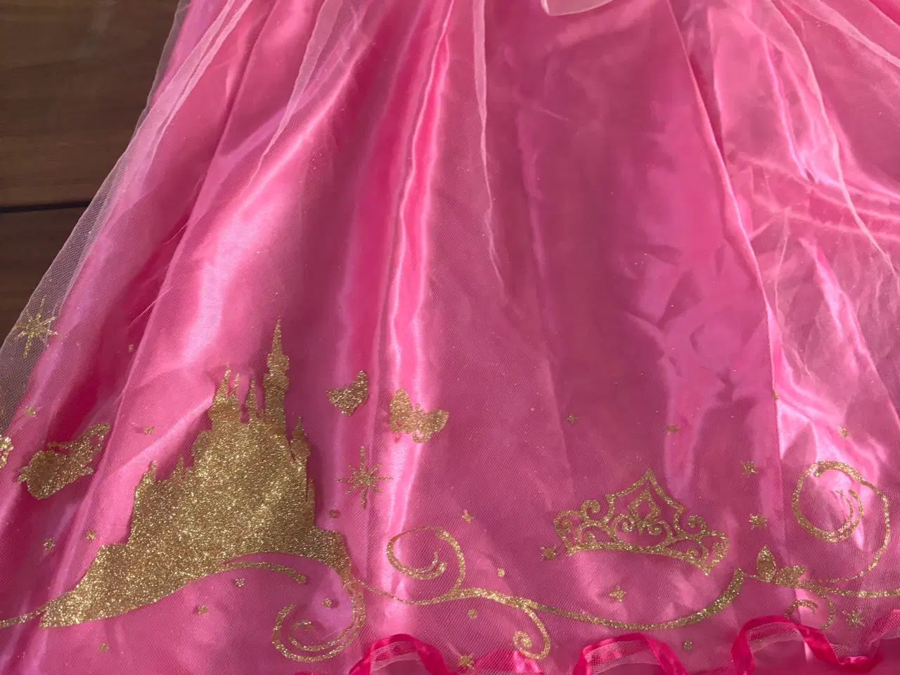 Billede 2 - Tornerose kostume str 122