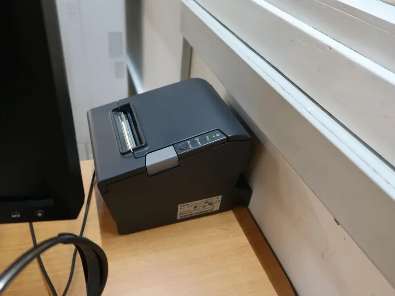 Billede 5 - 2 stk. computerskærme SAMSUNG, bonprinter, tastatur, mus, computer, headset