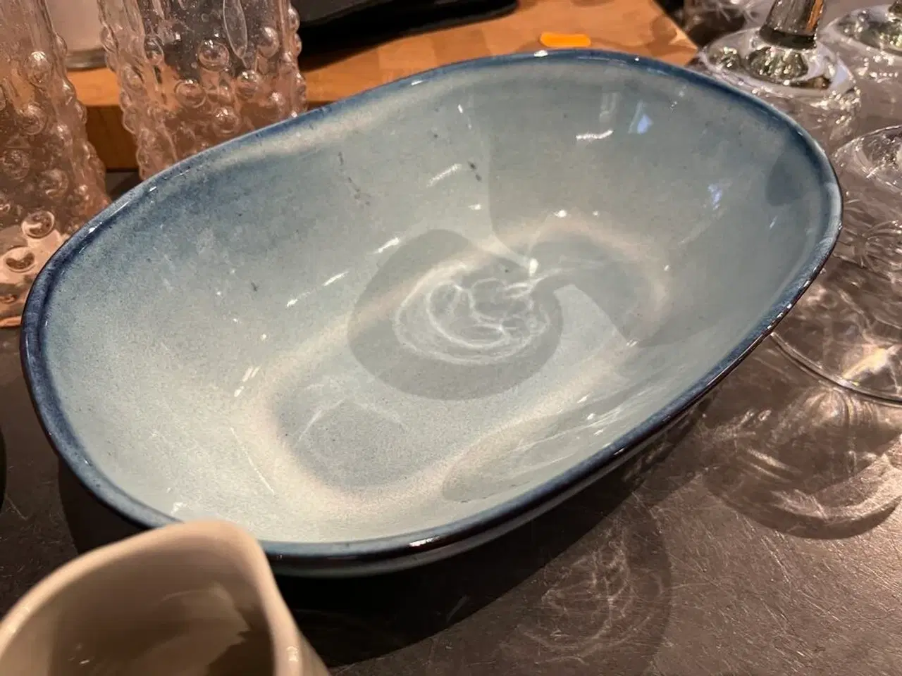 Billede 11 - Glas, skærebræt, skåle m.v.